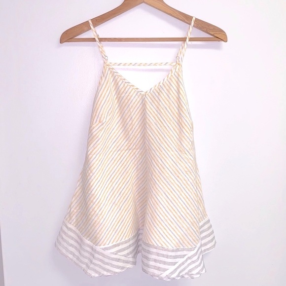 Doe & Rae Tops - NWT DOE & RAE BOUTIQUE TANK TOP - LARGE